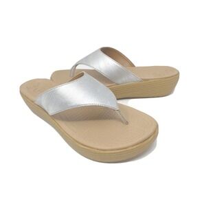 Crocs A-Leigh Sandal Wedge Brushed Metallic Silver Women's Size 9 US-Casual Chic